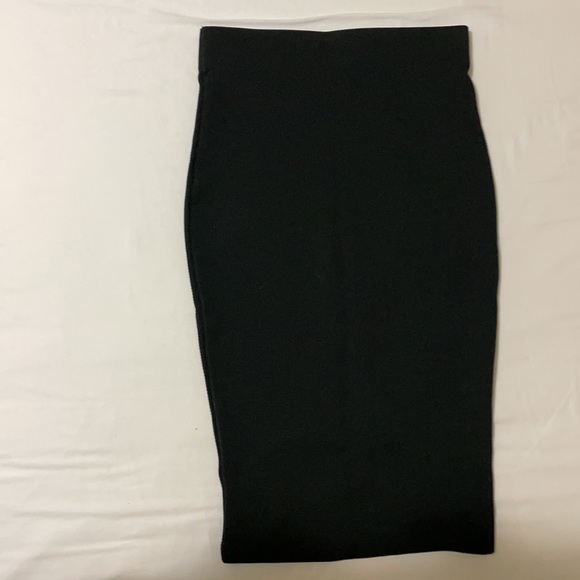 Black Pencil Skirt - Picture 2 of 4